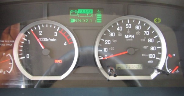 Isuzu Truck Dashboard Warning Lights Symbols, Meanings [All]