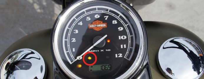 What Should You Do If You See a Warning Light On Your Harley Davidson Dash