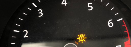 What Does the Mini Cooper Light Bulb Warning Light Mean